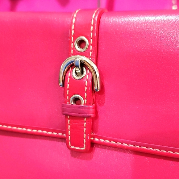 COACH VINTAGE HAMPTON PINK WALLET💕💕 - Picture 4 of 10